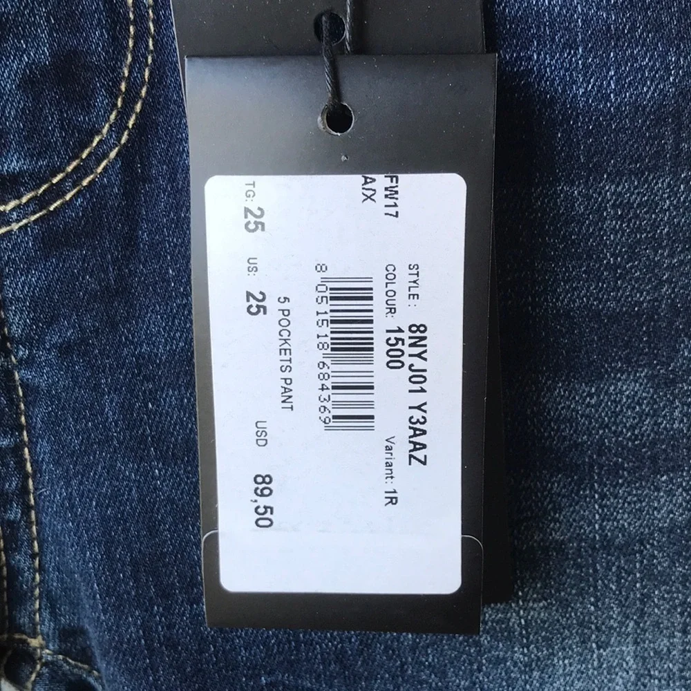 Armani Exchange Super Skinny J01 Jeans - Picture 7 of 10